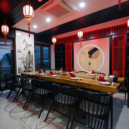Khach San Hero Thanh Hoa Экстерьер фото